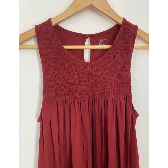 AnnTaylor Loft Beach • Burnt Red Sleeveless Blouse - Picture 3 of 12